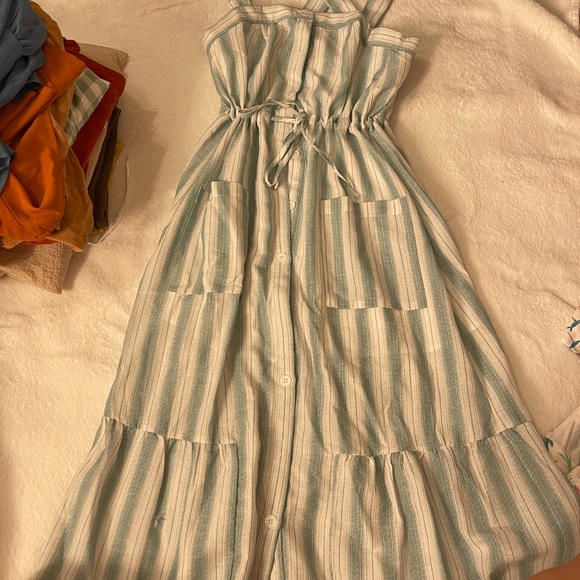 clothes - Picture 13 of 16